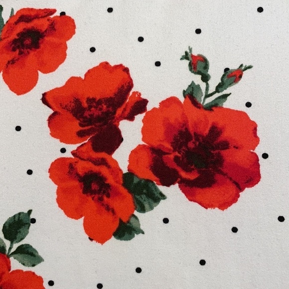 Chris & Carol NWOT olive green and floral super soft and stretchy baseball tee M - Picture 4 of 6